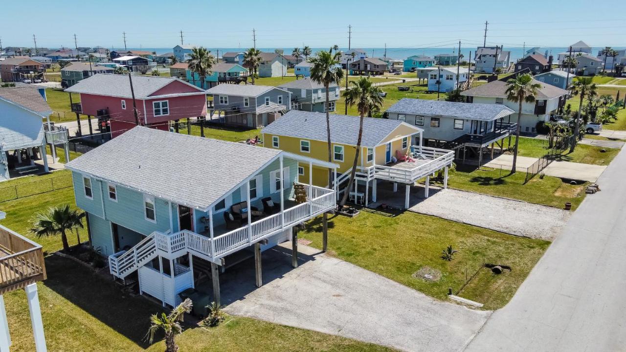 One-Of-A-Kind Beach Home With Lounge Bar Game Room Galveston Exteriör bild