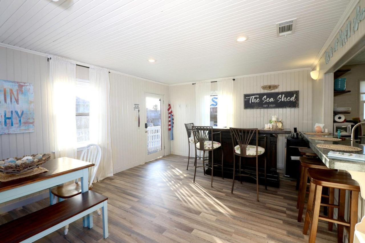 One-Of-A-Kind Beach Home With Lounge Bar Game Room Galveston Exteriör bild